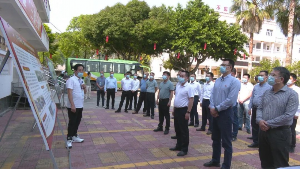云霄县召开省级通报区域性治安稳定突出问题整治动员部署大会暨综治平安建设现场推进会6.png