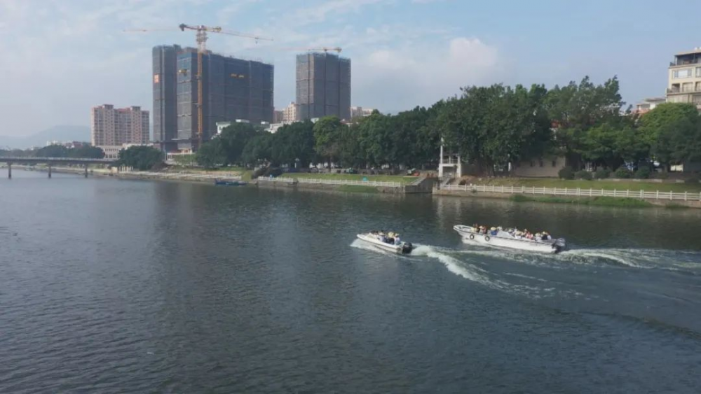 云霄县四套班子主要领导开展河湖长制、湾滩长制生态环保专项检查2.png