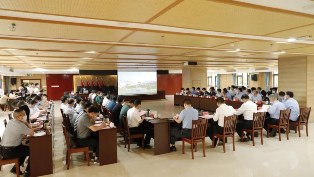 云霄召开企业家沙龙座谈会暨第十次核电政企联席会议.jpg