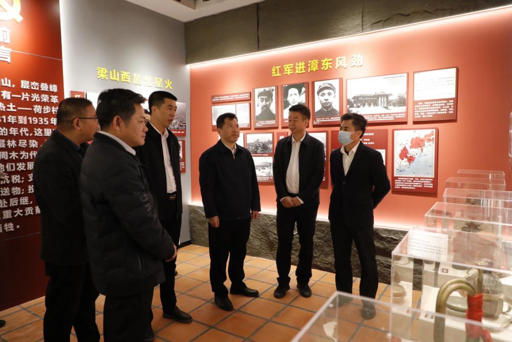 市领导到云霄调研党建引领乡村振兴工作2.jpg