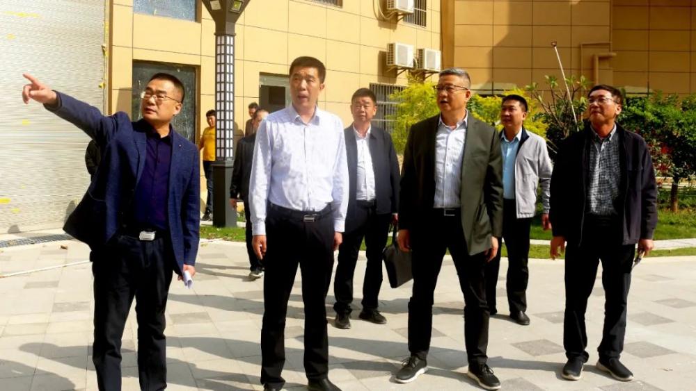云霄县领导一线推动重点项目建设.jpg