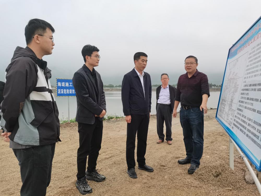 云霄县领导调研水利重点工作.jpg
