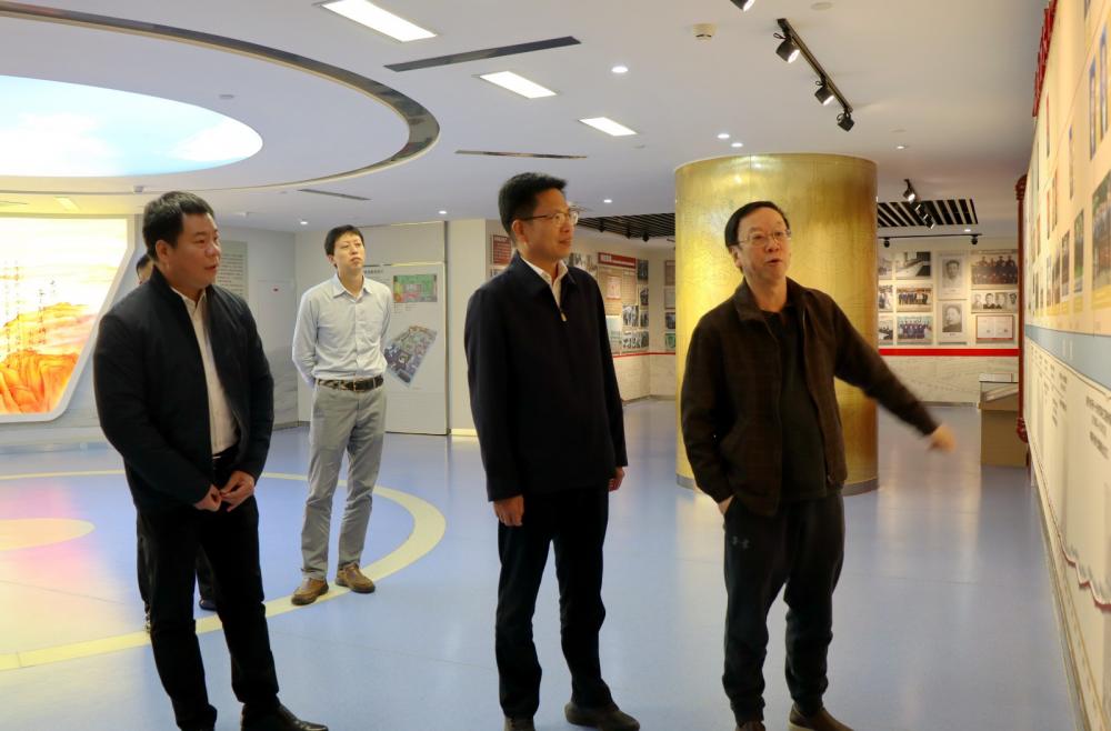 云霄县委书记到成渝地区开展招商考察活动.jpg
