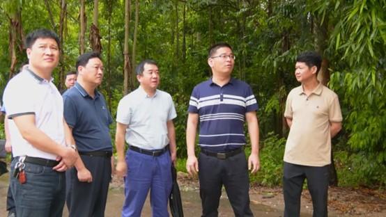 云霄縣召開梅山糧點違建建筑拆除現(xiàn)場會暨涉糧問題整改工作推進會2.jpg