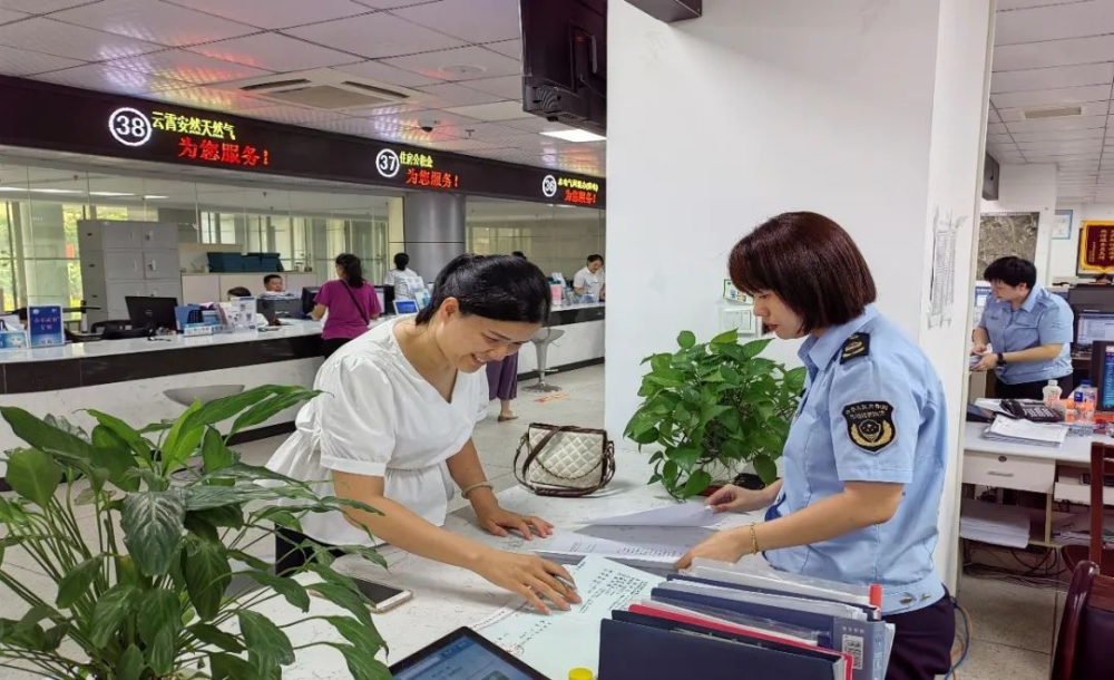 学思想 强党性 重实践 建新功丨云霄：打造服务亮点 提升服务效能1.png