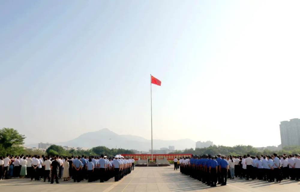 云霄縣委縣政府舉行國慶升國旗儀式1.png