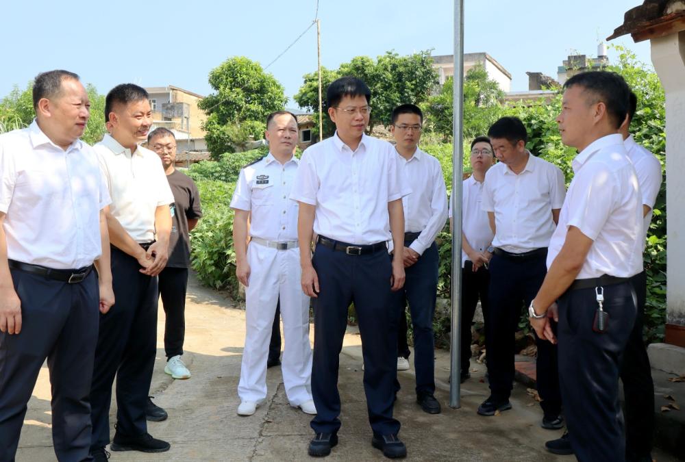 学习贯彻党的二十届三中全会精神丨云霄县委书记到和平乡宣讲党的二十届三中全会精神并调研乡村振兴工作.jpg