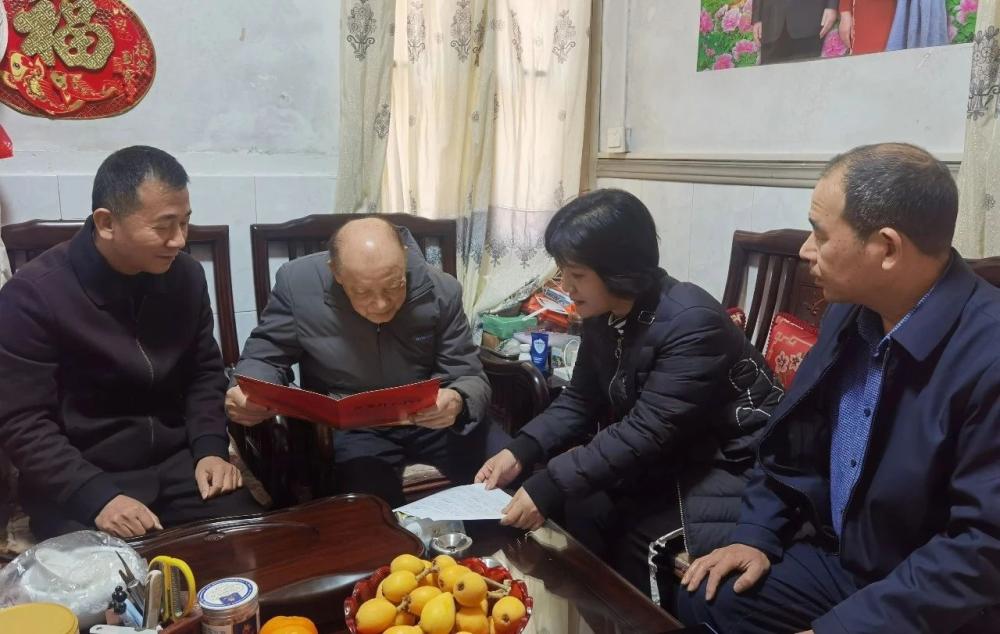 牢记嘱托学谷公 为民造福当先锋丨云霄：入户走访 征集红色档案.jpg