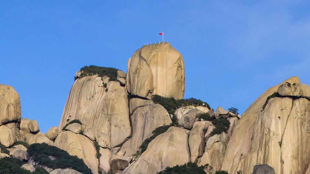 乌山红旗 戴园笙摄 (1).jpg